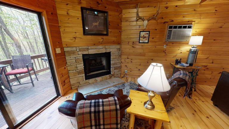 Greenbrier Cabin in Hocking Hills