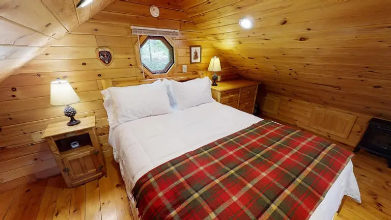 Greenbrier Cabin in Hocking Hills