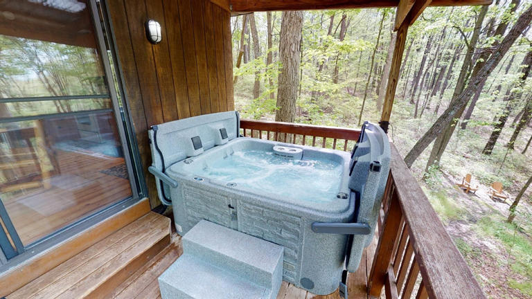 Greenbrier Cabin in Hocking Hills
